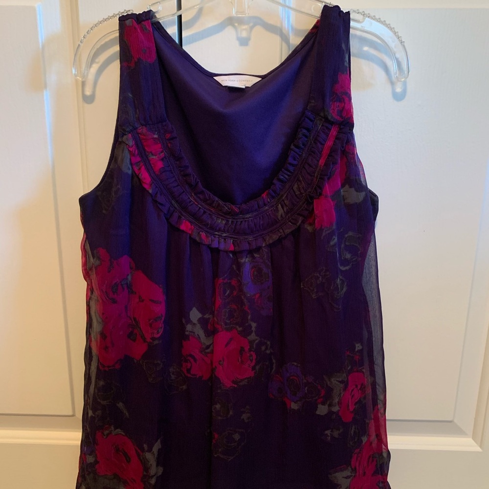 NY & Co dressy top